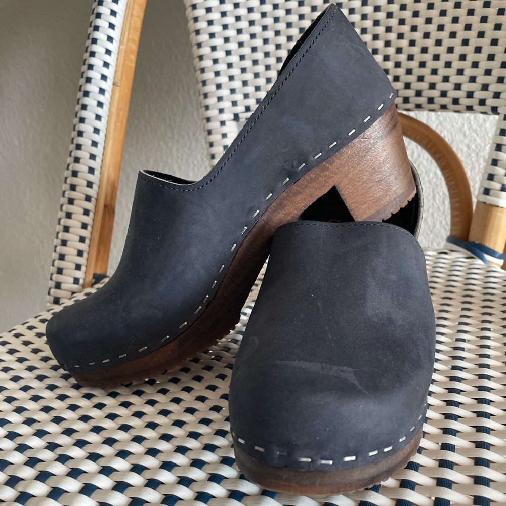 NEW Sandgren Brett clog in navy!